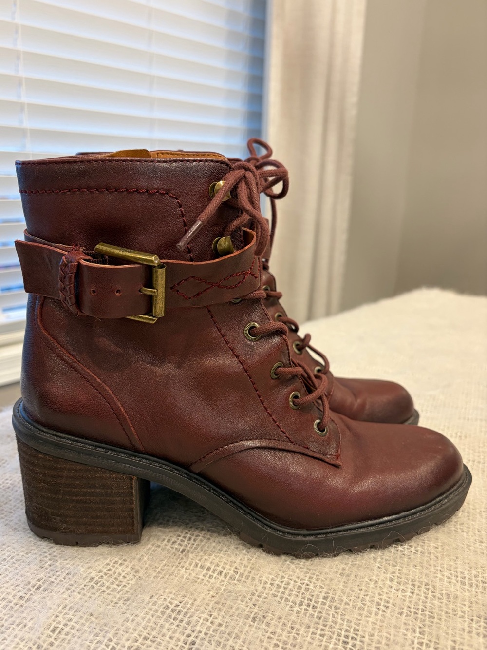 Zodiac Gemma Zip Leather Combat Boot Lace Buckle Burgundy Wine Women 9.5 EUC